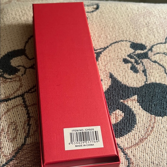 #1012+Red Chopsticks with Cat Holder - Picture 4 of 5